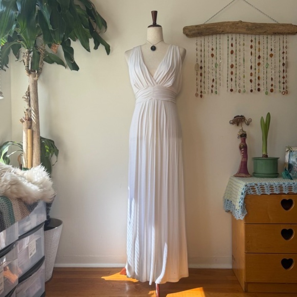 Iman Global Chic White Slinky Maxi Dress V-Neck Boho Resort Wear NWT y2k Boho